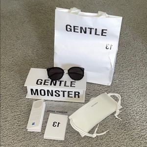 Gentle Monster Pawpaws 01